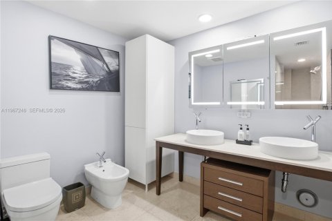 Copropriété à vendre à Miami, Floride: 1 chambre, 68 m2 № 2047258 - photo 10