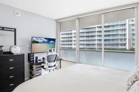 Copropriété à vendre à Miami, Floride: 1 chambre, 68 m2 № 2047258 - photo 9