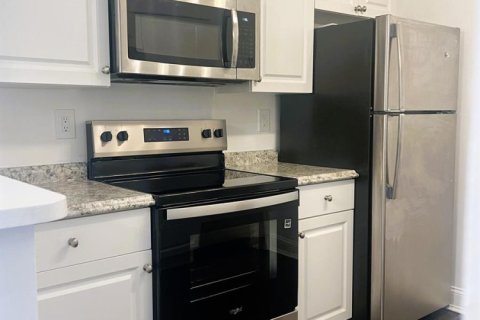 Condominio en venta en St. Lucie, Florida, 1 dormitorio, 70.61 m2 № 2082417 - foto 4