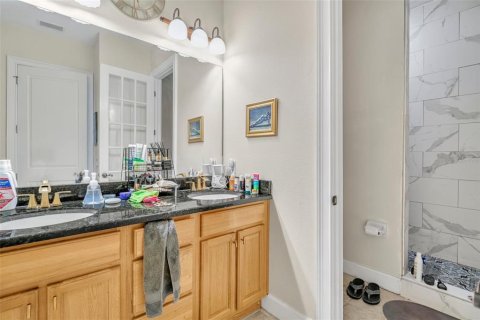 Townhouse in Temple Terrace, Florida 3 bedrooms, 202.53 sq.m. № 1626473 - photo 20