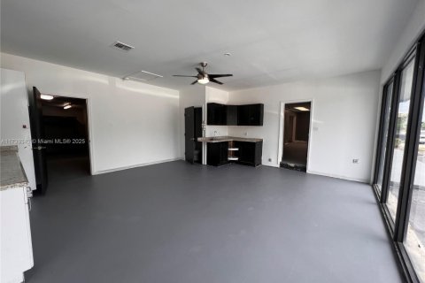 Immobilier commercial à vendre à Hollywood, Floride № 1958234 - photo 3