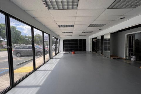 Immobilier commercial à vendre à Hollywood, Floride № 1958234 - photo 4