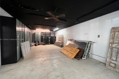 Immobilier commercial à vendre à Hollywood, Floride № 1958234 - photo 18