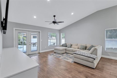 Casa en venta en Bradenton, Florida, 3 dormitorios, 156.08 m2 № 2225392 - foto 5
