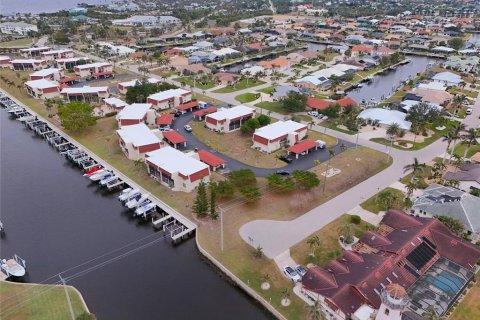 Condo in Punta Gorda, Florida, 2 bedrooms № 2217006 - photo 30