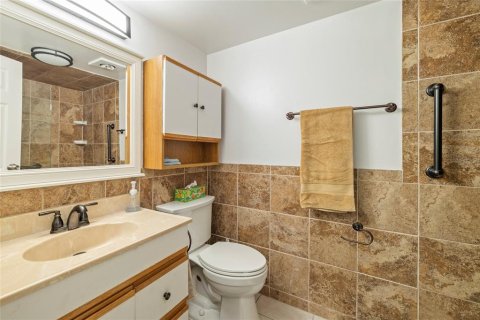 Condo in Punta Gorda, Florida, 2 bedrooms № 2217006 - photo 15