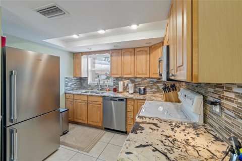 Condo in Punta Gorda, Florida, 2 bedrooms № 2217006 - photo 3