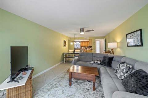 Condo in Punta Gorda, Florida, 2 bedrooms № 2217006 - photo 8