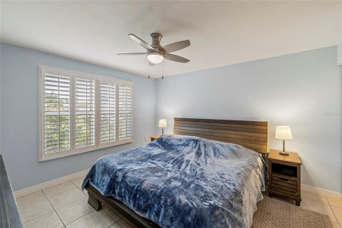 Condo in Punta Gorda, Florida, 2 bedrooms № 2217006 - photo 10