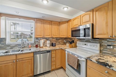 Condo in Punta Gorda, Florida, 2 bedrooms № 2217006 - photo 4