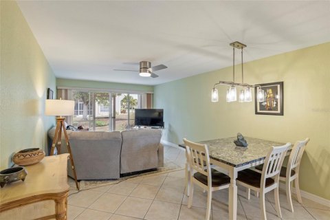 Condo in Punta Gorda, Florida, 2 bedrooms № 2217006 - photo 7
