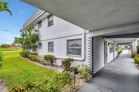 Condominio en venta en Delray Beach, Florida, 2 dormitorios, 81.75 m2 № 1941037 - foto 27