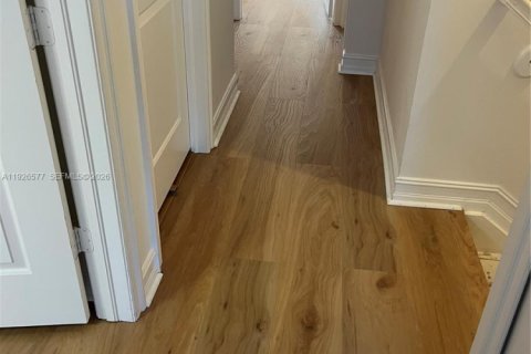 Снять в аренду таунхаус в Плантация, Флорида 3 спальни, 175.77м2, № 1986595 - фото 14