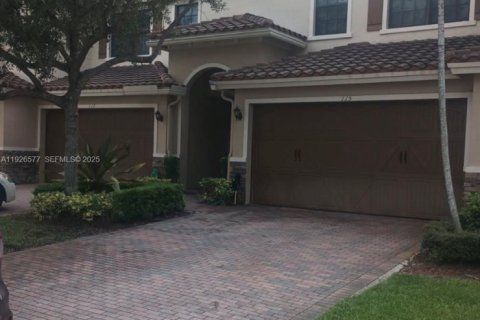 Таунхаус в Плантация, Флорида 3 спальни, 175.77м2 № 1986595