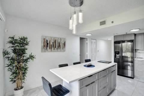 Appartement à louer à Davie, Floride: 2 chambres, 106.84 m2 № 1987527 - photo 9