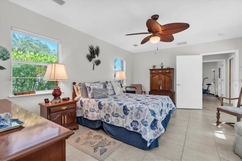 Villa ou maison à vendre à Holmes Beach, Floride: 4 chambres, 230.3 m2 № 2425826 - photo 24