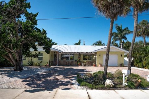 Villa ou maison à Holmes Beach, Floride 4 chambres, 230.3 m2 № 2425826