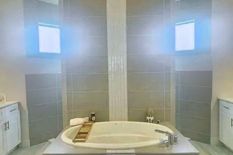 Casa en venta en Cape Coral, Florida, 3 dormitorios, 166.85 m2 № 1801734 - foto 7