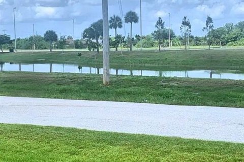 Casa en venta en Cape Coral, Florida, 3 dormitorios, 166.85 m2 № 1801734 - foto 13