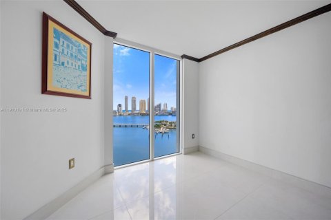 Copropriété à vendre à Aventura, Floride: 3 chambres, 304.16 m2 № 1966418 - photo 7