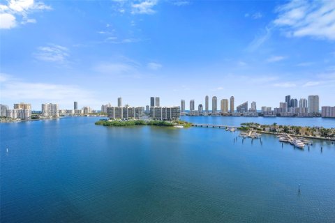 Copropriété à vendre à Aventura, Floride: 3 chambres, 304.16 m2 № 1966418 - photo 19