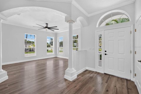 House in New Smyrna Beach, Florida 3 bedrooms, 229.65 sq.m. № 2167048 - photo 7