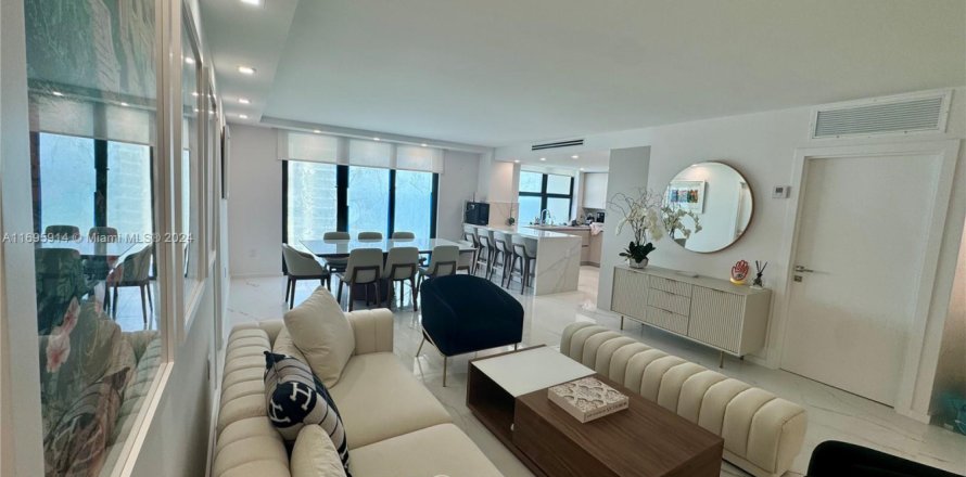 Condo à Bal Harbour, Floride, 2 chambres № 1937176