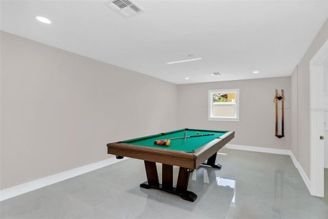 House in Winter Park, Florida 4 bedrooms, 280.94 sq.m. № 1813553 - photo 16
