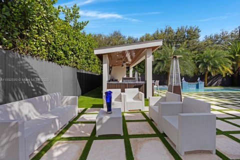 Casa en venta en Hialeah, Florida, 3 dormitorios, 214.79 m2 № 1946152 - foto 29
