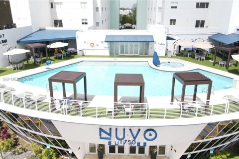 Apartment in Sweetwater, Florida 1 bedroom № 1994284 - photo 1