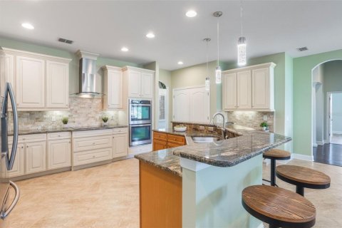 Villa ou maison à vendre à Orlando, Floride: 4 chambres, 263.38 m2 № 1803758 - photo 13