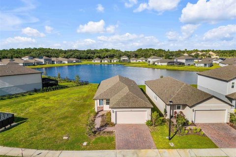 House in Daytona Beach, Florida 4 bedrooms, 158.68 sq.m. № 2351674