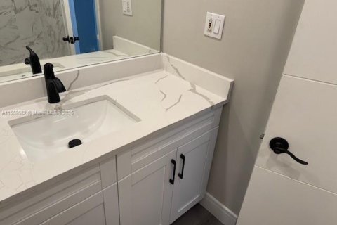 Condo in Miami Beach, Florida № 1957816 - photo 24