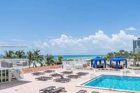 Condo in Miami Beach, Florida № 1957816 - photo 8