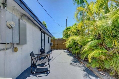 Apartamento en alquiler en Boynton Beach, Florida, 1 dormitorio, 69.68 m2 № 1007400 - foto 1