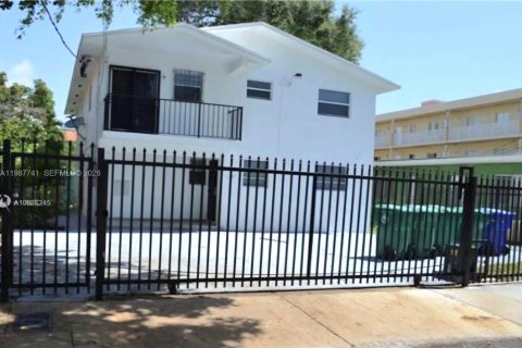 Квартира в Майами, Флорида 2 спальни, 104.52м2 № 2048960