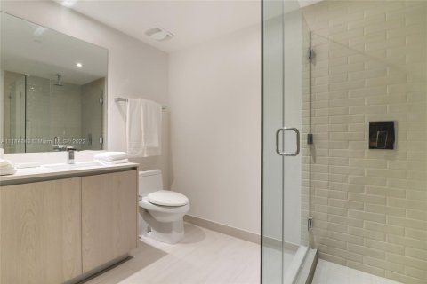 Condo in Hollywood, Florida, 2 bedrooms № 2087138 - photo 16