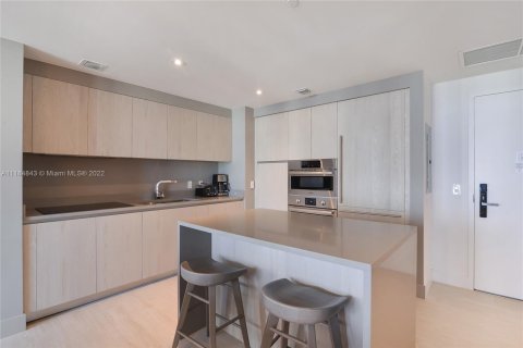 Condo in Hollywood, Florida, 2 bedrooms № 2087138 - photo 6