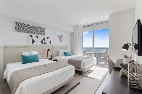 Condo in Hollywood, Florida, 2 bedrooms № 2087138 - photo 14