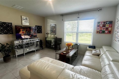 Villa ou maison à vendre à Haines City, Floride: 4 chambres, 212.47 m2 № 2419052 - photo 20