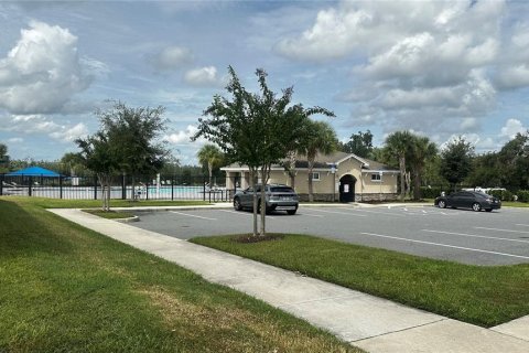 Villa ou maison à vendre à Haines City, Floride: 4 chambres, 212.47 m2 № 2419052 - photo 6