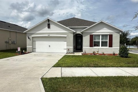 Villa ou maison à Haines City, Floride 4 chambres, 212.47 m2 № 2419052