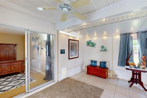 House in Port Charlotte, Florida 2 bedrooms, 114.55 sq.m. № 2110148 - photo 26