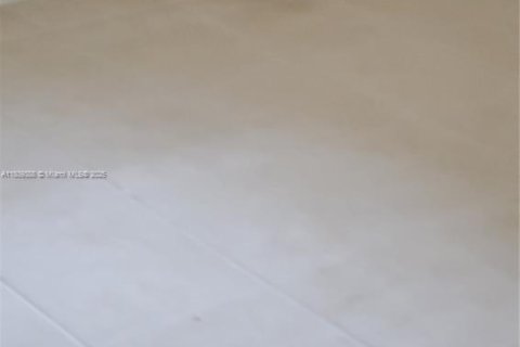 Villa ou maison à louer à Fort Lauderdale, Floride: 2 chambres, 211.45 m2 № 1959741 - photo 7