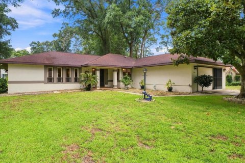House in Dunnellon, Florida 3 bedrooms, 179.21 sq.m. № 2287332
