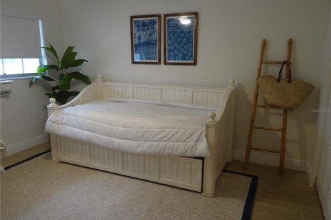 House in Punta Gorda, Florida 3 bedrooms, 205.59 sq.m. № 2218065 - photo 20