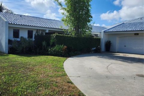 House in Punta Gorda, Florida 3 bedrooms, 205.59 sq.m. № 2218065