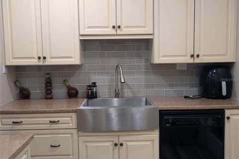House in Sanford, Florida 3 bedrooms, 104.52 sq.m. № 1824527 - photo 10