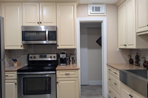 House in Sanford, Florida 3 bedrooms, 104.52 sq.m. № 1824527 - photo 11