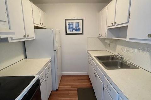 Condo in Seminole, Florida, 1 bedroom  № 1903632 - photo 4